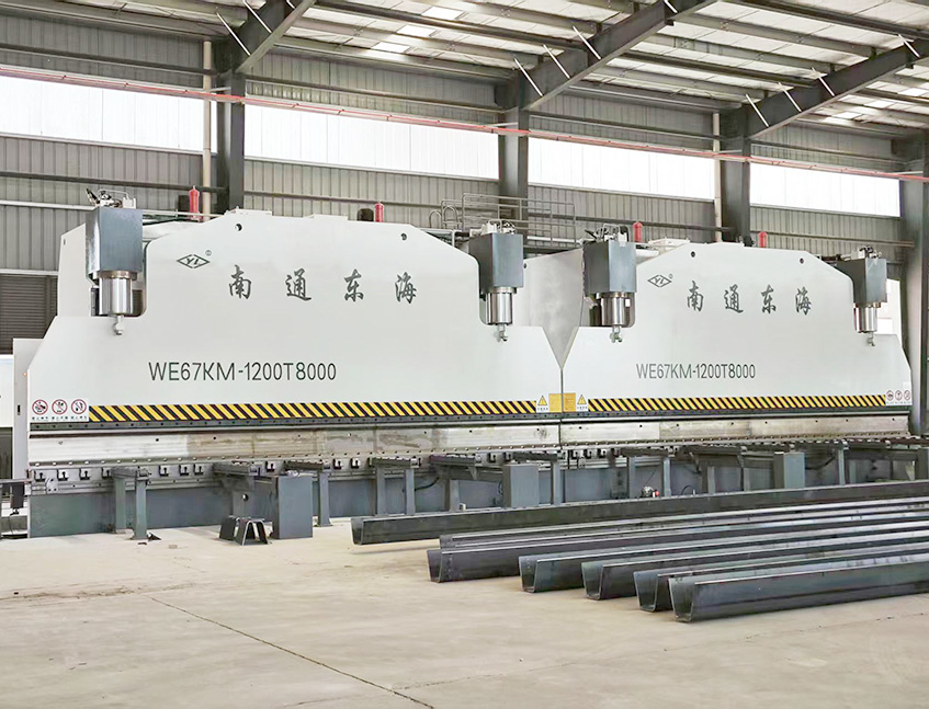 2xWE67K-1200T8000 CNC Press Brake in Tandem